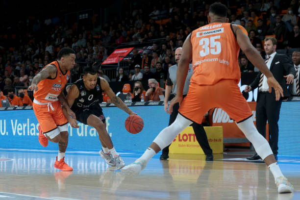 年统治奠定 年统治奠定